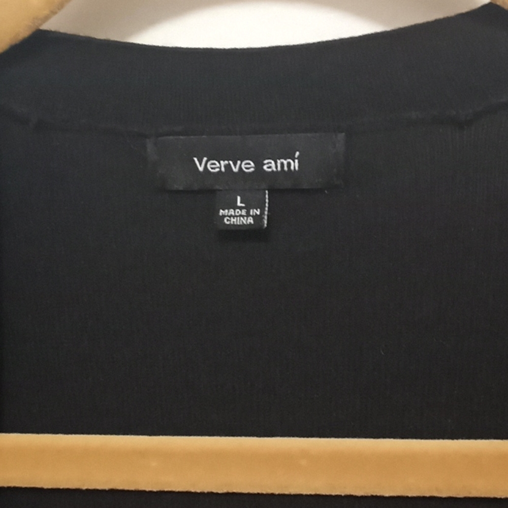 Cardigan - Picture 4 of 4